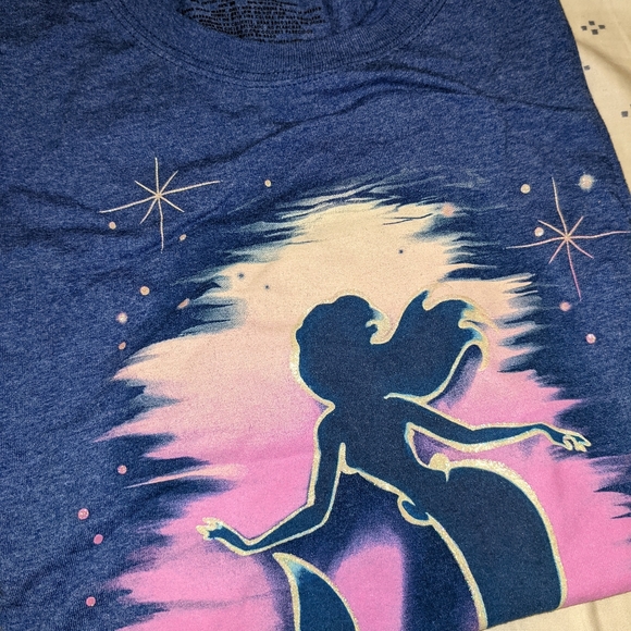 ๐งโโ๏ธ The Little Mermaid sparkly shirt from Disney store - Picture 10 of 10